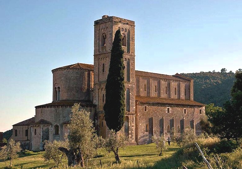 http://www.montalcino.net/antimo/s_antimo_montalcino_4.jpg