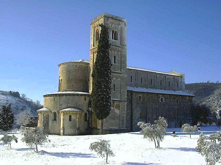http://www.montalcino.net/antimo/s_antimo_montalcino_5.jpg